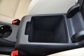 2014款大众速腾1.6L手动舒适型