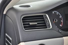 2014款大众速腾1.6L手动舒适型