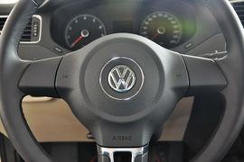 2014款大众速腾1.6L手动舒适型