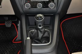 2014款大众速腾1.6L手动舒适型