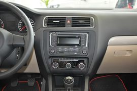 2014款大众速腾1.6L手动舒适型