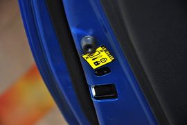 2013款铃木奥拓1.0L自动豪华型