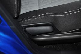 2013款铃木奥拓1.0L自动豪华型