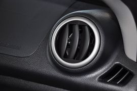 2013款铃木奥拓1.0L自动豪华型