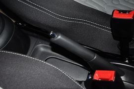 2013款铃木奥拓1.0L自动豪华型