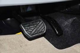 2013款铃木奥拓1.0L自动豪华型