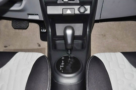 2013款铃木奥拓1.0L自动豪华型