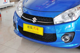 2013款铃木奥拓1.0L自动豪华型