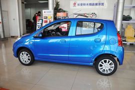 2013款铃木奥拓1.0L自动豪华型