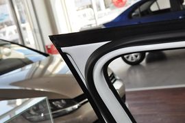 2013款大众迈腾1.8TSI