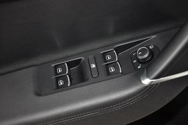 2013款大众迈腾1.8TSI