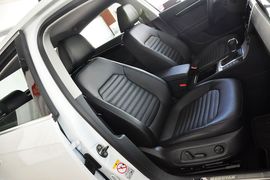 2013款大众迈腾1.8TSI