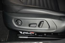 2013款大众迈腾1.8TSI