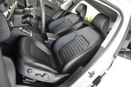 2013款大众迈腾1.8TSI