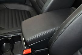 2013款大众迈腾1.8TSI