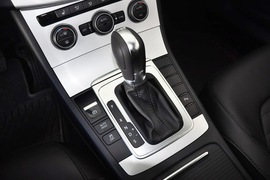 2013款大众迈腾1.8TSI