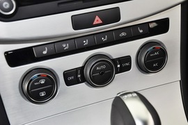 2013款大众迈腾1.8TSI