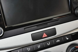 2013款大众迈腾1.8TSI
