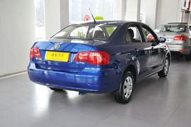 2013款大众捷达1.4L手动时尚型