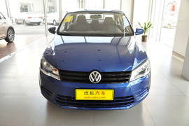 2013款大众捷达1.4L手动时尚型