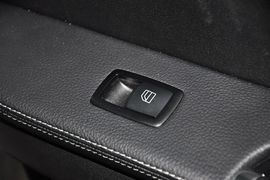 2011款奔驰R300L豪华型