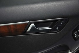 2011款奔驰R300L豪华型