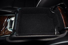 2011款奔驰R300L豪华型