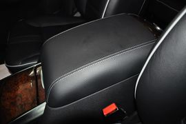 2011款奔驰R300L豪华型