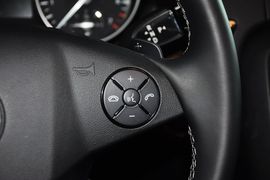 2011款奔驰R300L豪华型