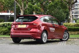 2017款福特福克斯两厢