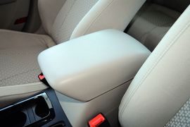2013款奔腾B50