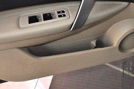 2012款日产逍客2.0XV