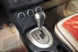 2012款日产逍客2.0XV