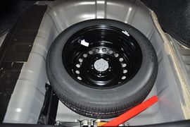 2012款日产轩逸1.6XL