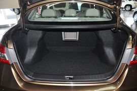 2012款日产轩逸1.6XL