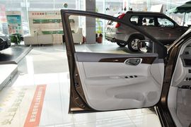 2012款日产轩逸1.6XL