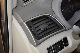 2012款日产轩逸1.6XL