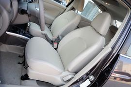 2014款日产阳光1.5L自动