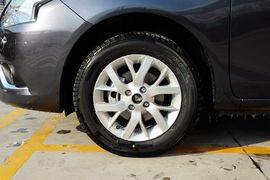 2014款日产阳光1.5L自动