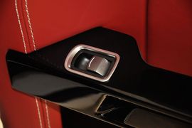 2014款阿斯顿马丁Rapide