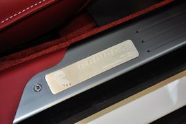 2014款阿斯顿马丁Rapide