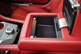 2014款阿斯顿马丁Rapide