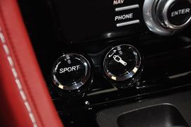 2014款阿斯顿马丁Rapide