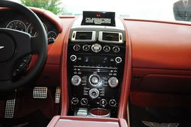 2014款阿斯顿马丁Rapide