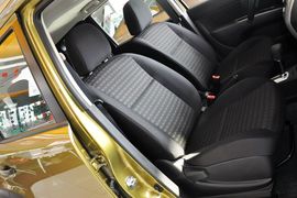 2013款日产骊威劲锐版1.6XL
