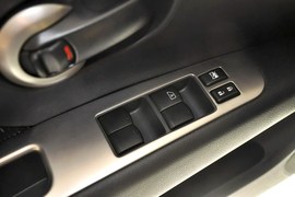 2013款日产骊威劲锐版1.6XL