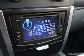 2009款东南V3菱悦1.5MT试驾