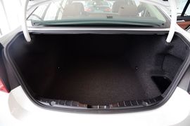 2014款宝马520i典雅型