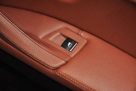 2014款宝马520i典雅型