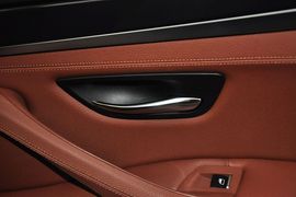 2014款宝马520i典雅型